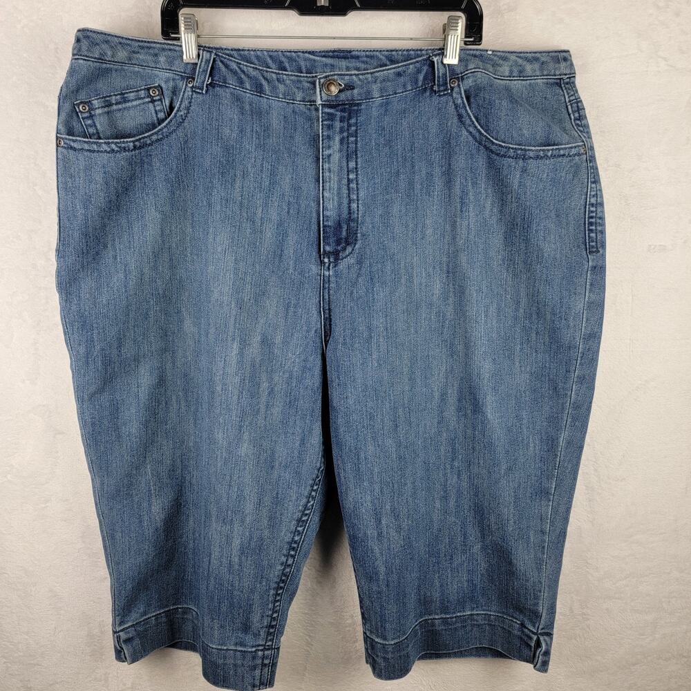 Women 24W Capri Denim Stretch Medium Wash Jeans Floral Pocket Decor Casual Plus